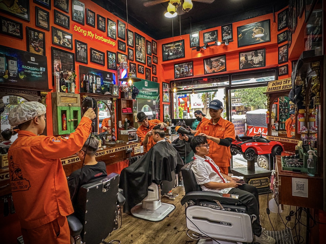Tiệm cắt tóc dành cho sinh viên tại Hà Nội - Đông Tây Barbershop